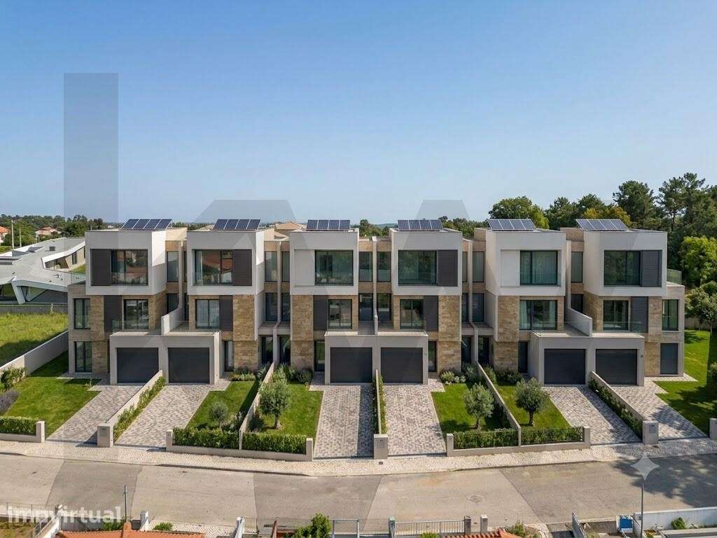 TERRENO – R. Lavoura - Perosinho – Gaia – 2.810 m2 - Grande imagem: 2/19