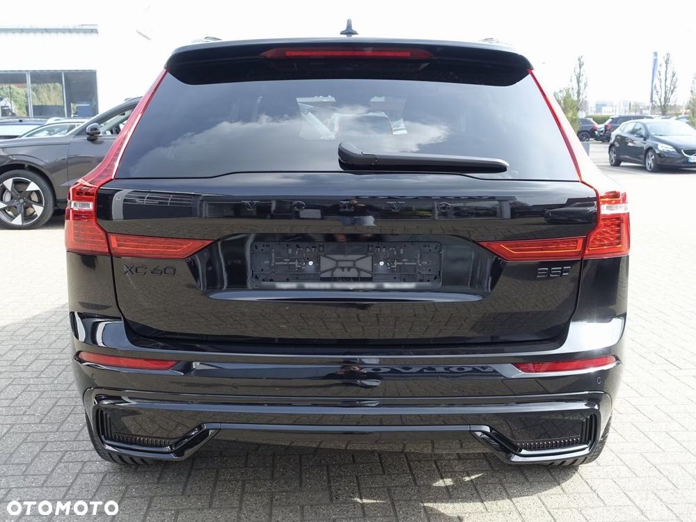 Volvo XC 60 B5 B AWD Plus Black Edition - 6