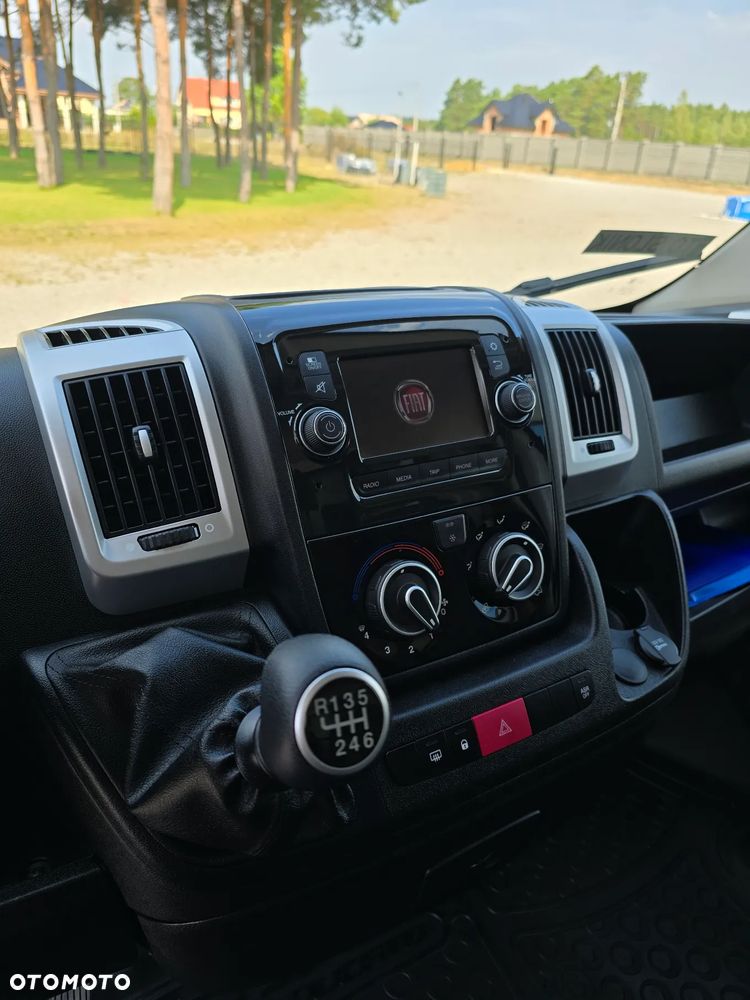 Fiat DUCATO MAXI KONTENER IZOTERMICZNY WINDA DHOLLANDIA SALON PL SILNIK 2,3 IVECO 14OKM STAN JAK NOWY ELEKTRYKA KLIMATYZACJA - 33
