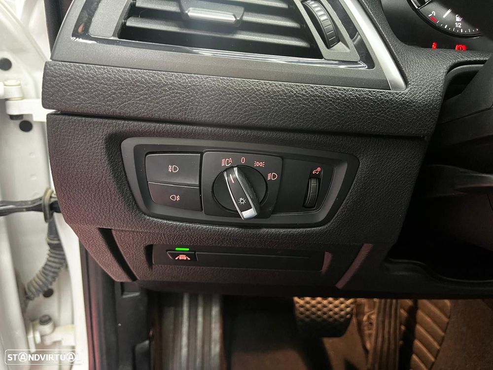 BMW 218 i Coupe Line Luxury Auto - 20