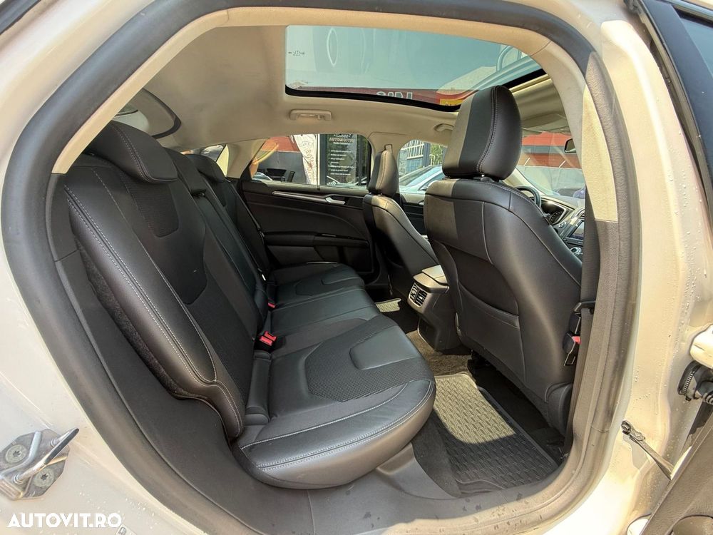 Ford Mondeo - 26