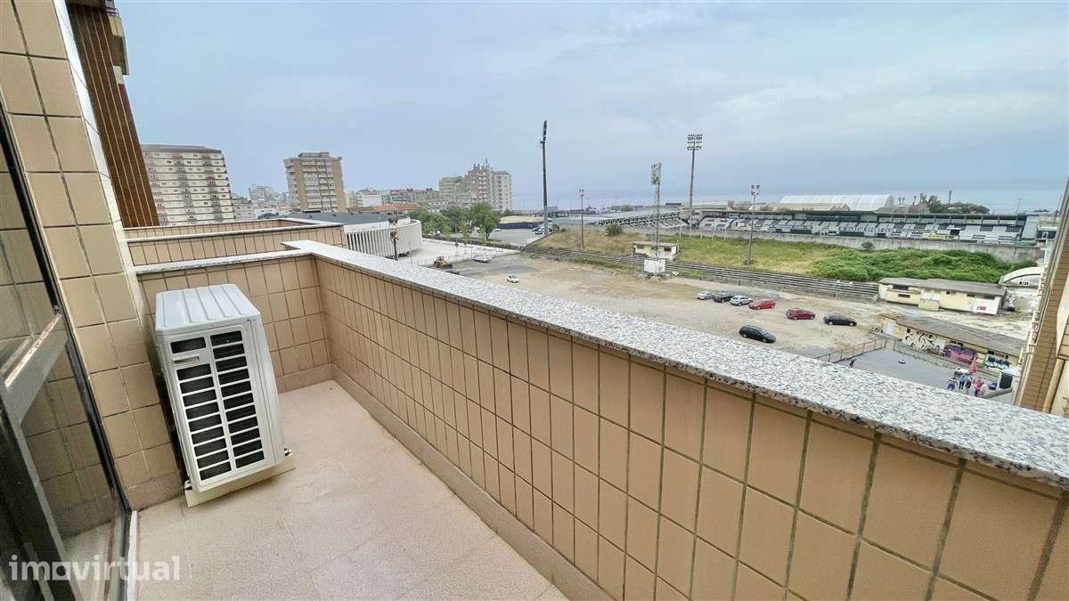 T3 Duplex-Centro-Póvoa de Varzim-Praia - Grande imagem: 2/21