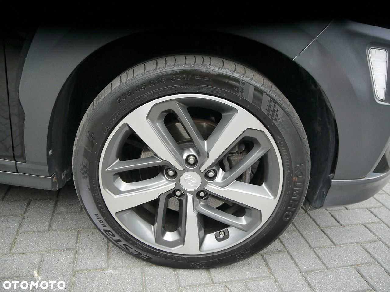 Hyundai Kona - 15