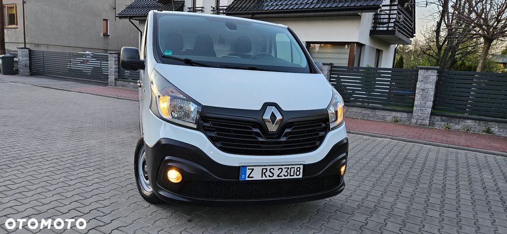 Renault Trafic - 1