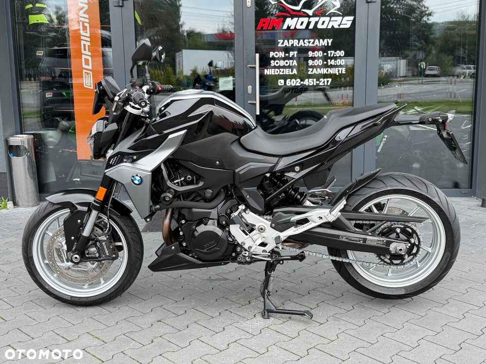 BMW F - 28