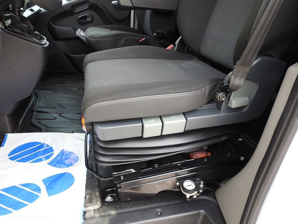 Renault MASTER PLANDEKA 10 PALET WEBASTO TEMPOMAT KLIMATYZACJA LEDY PNEUMATYKA  165KM - 28