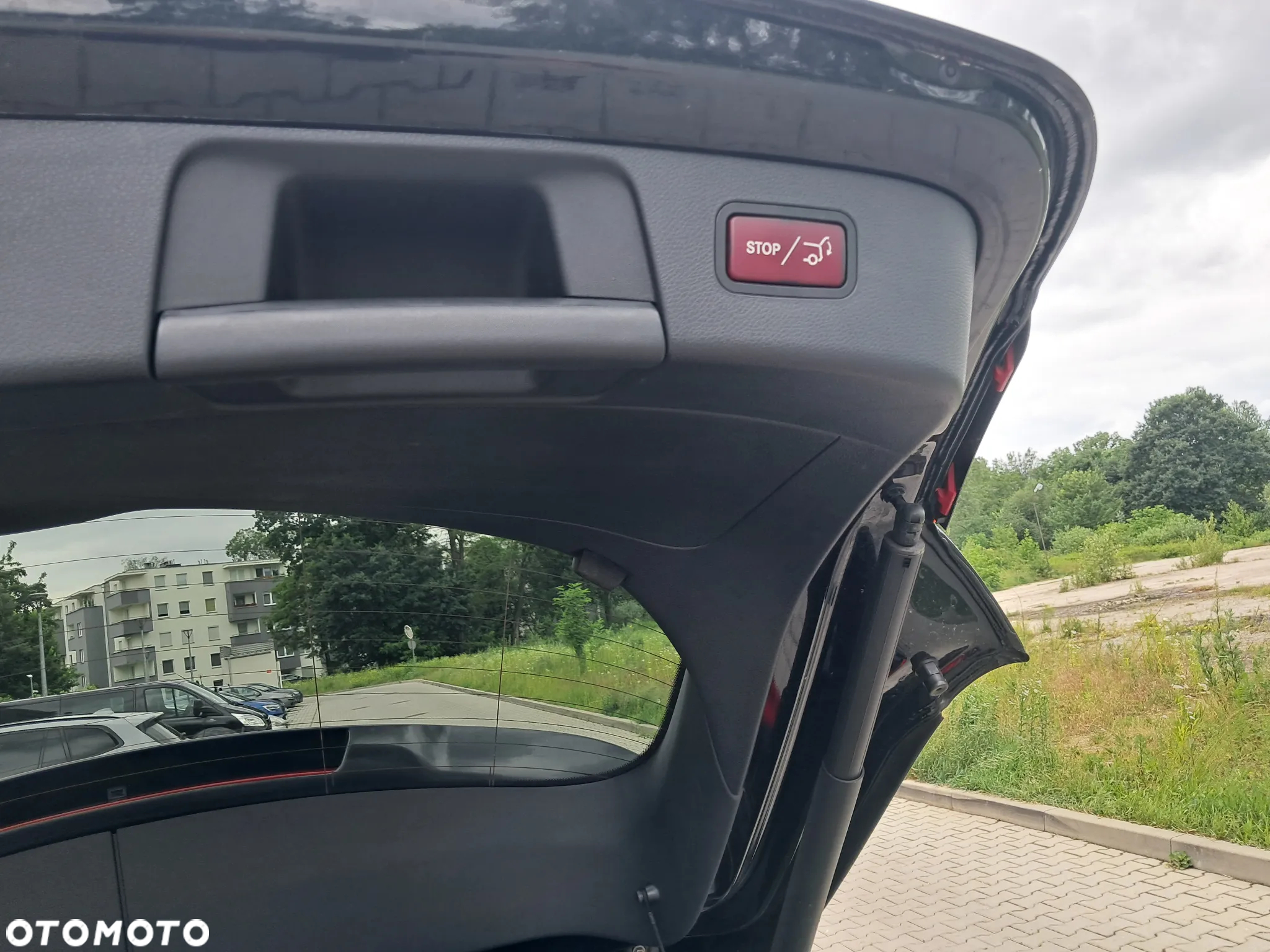Mercedes-Benz GLA 250 4-Matic AMG Line - 32