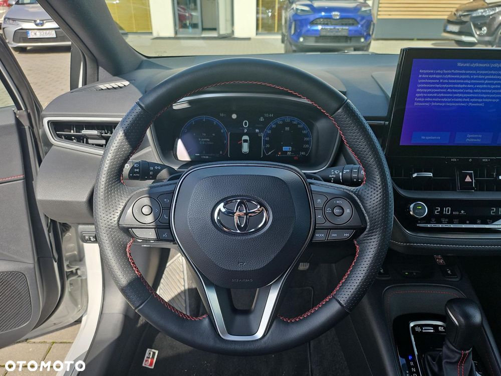 Toyota Corolla - 22