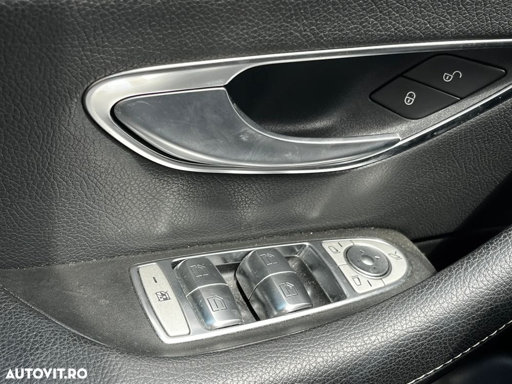 Mercedes-Benz E 200 7G-TRONIC - 22