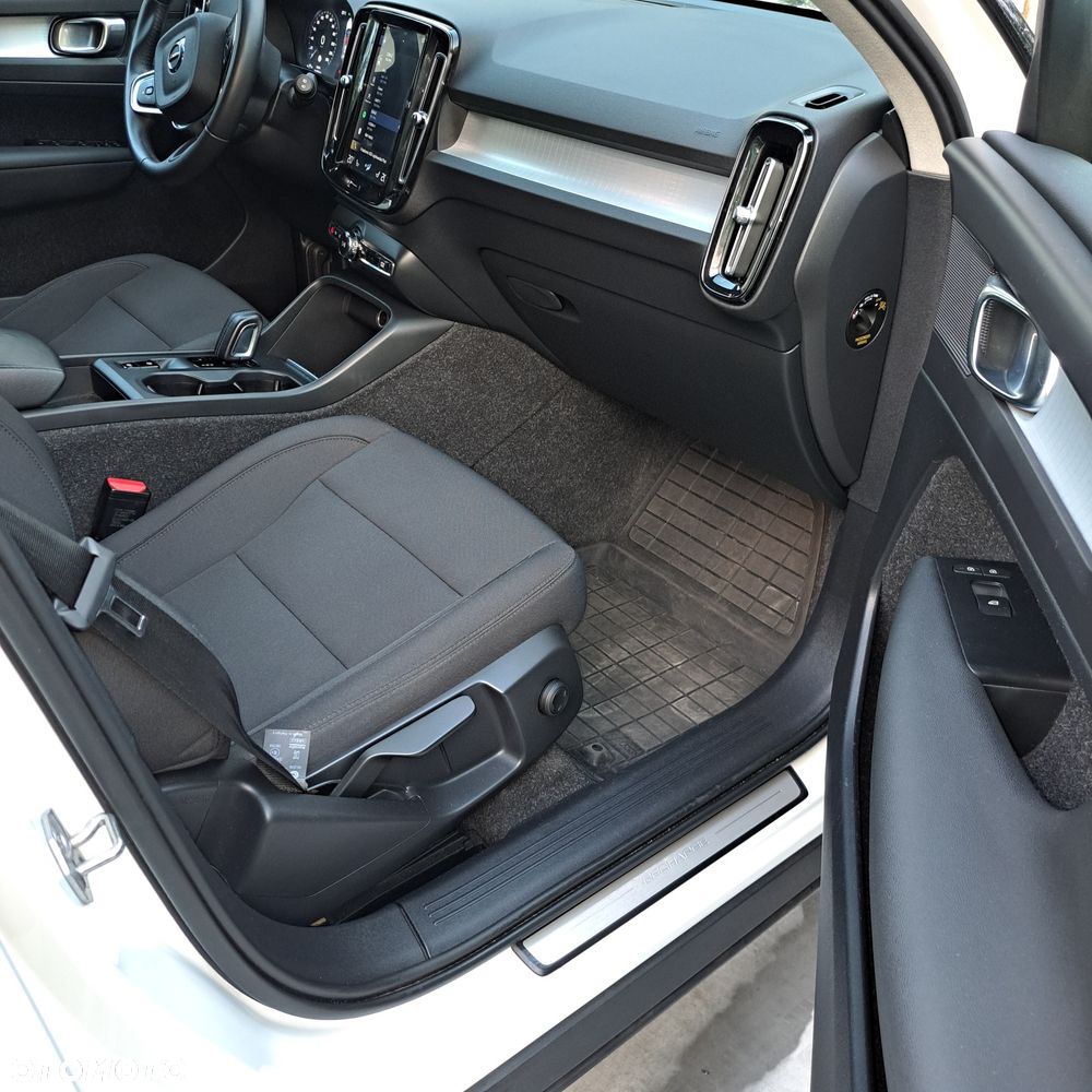Volvo XC 40 - 6