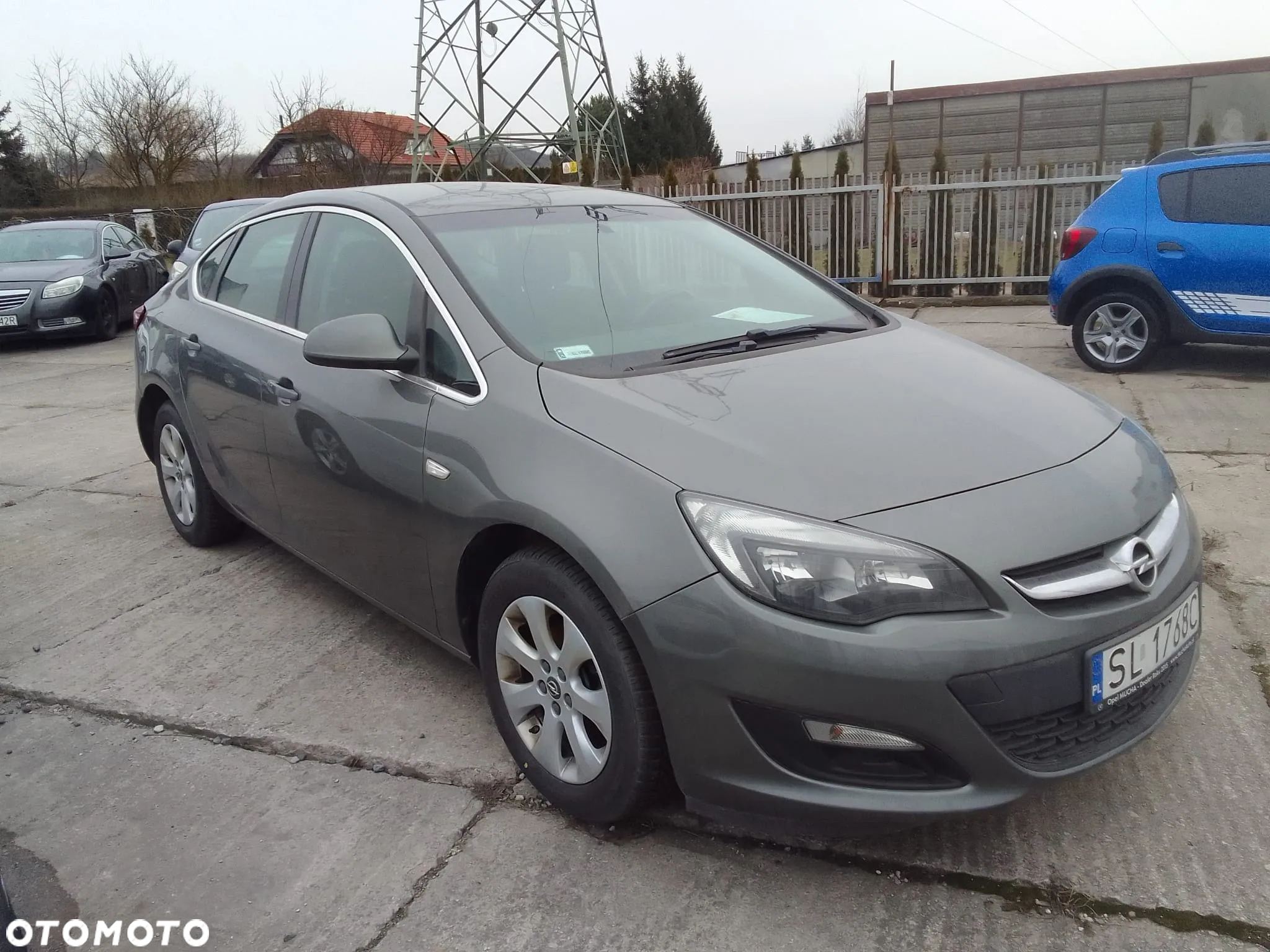 Opel Astra IV 1.4 T Business EU6 - 2