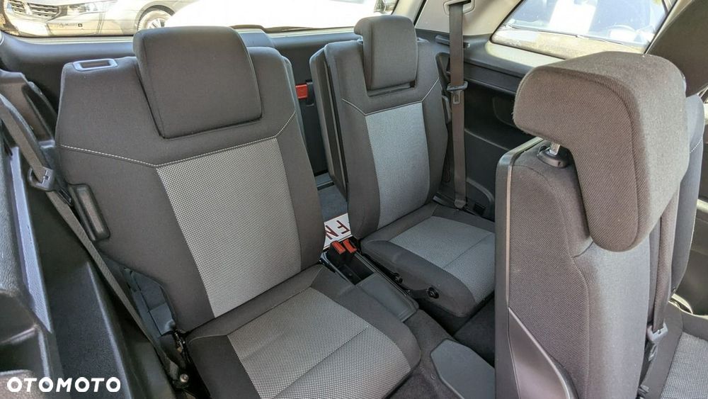 Opel Zafira - 17