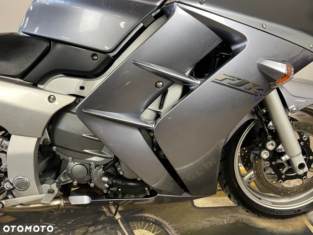 Yamaha FJR - 11