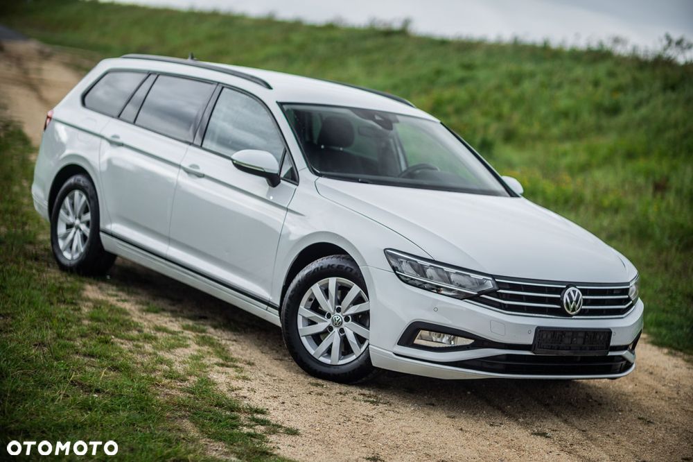 Volkswagen Passat 2.0 TDI SCR DSG Comfortline - 16