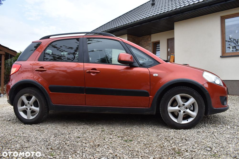 Suzuki SX4 1.6 GS / Premium - 4