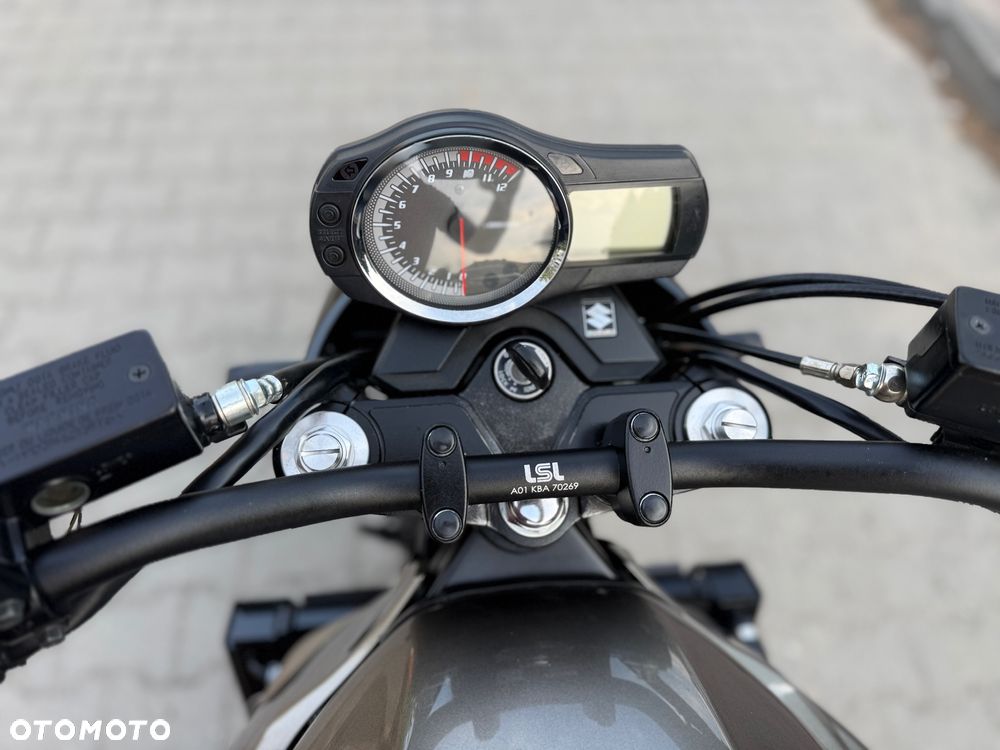 Suzuki Bandit - 32