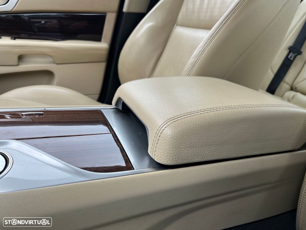 Jaguar XF 2.2 D Luxury - 36