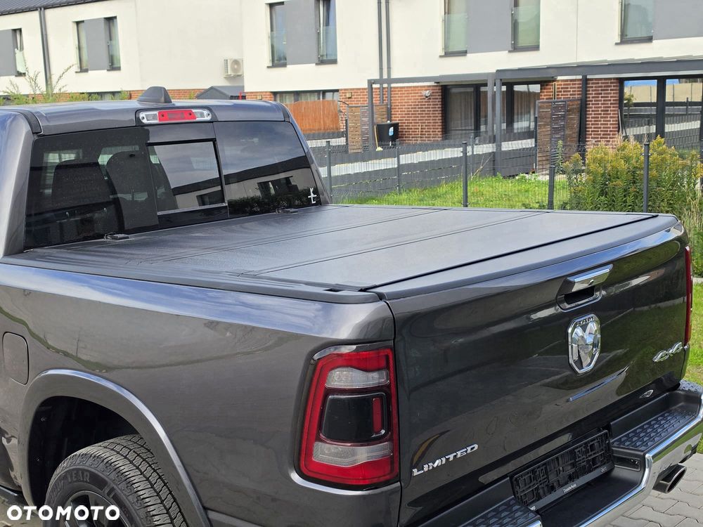 Dodge RAM - 8