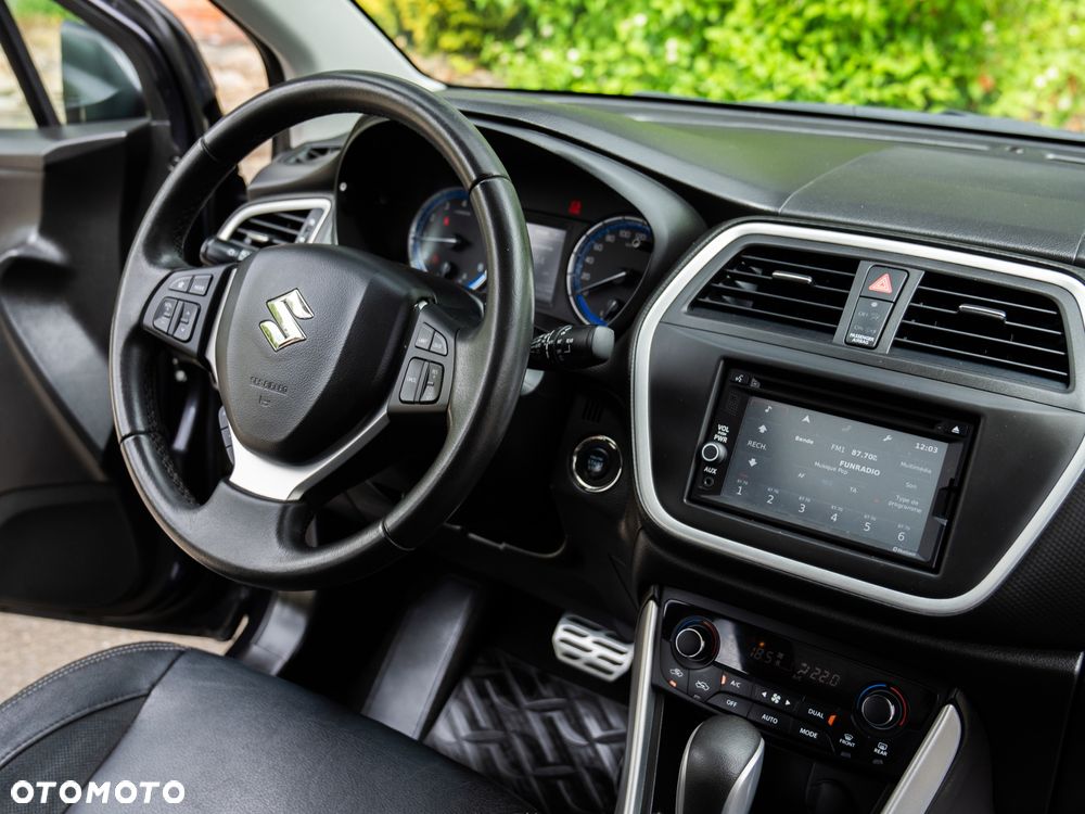 Suzuki SX4 S-Cross 1.6 Premium 4WD CVT - 31