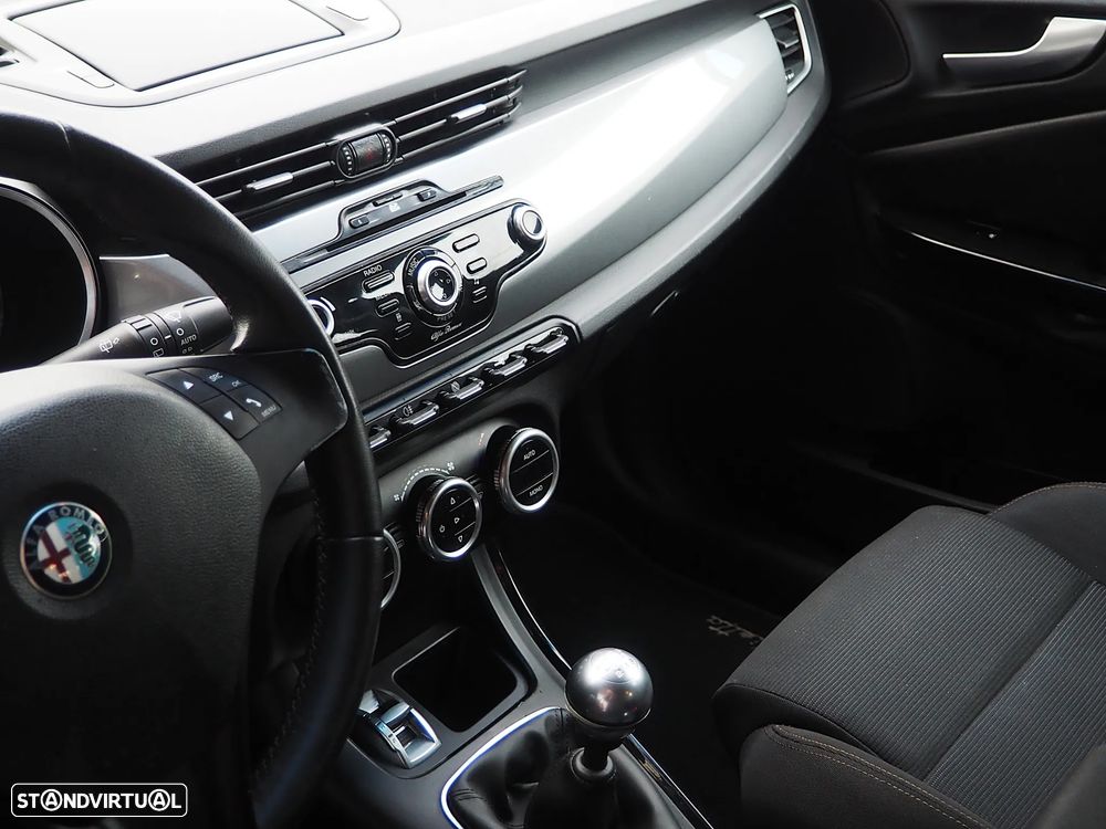 Alfa Romeo Giulietta 1.4 TB 16V Impression - 13