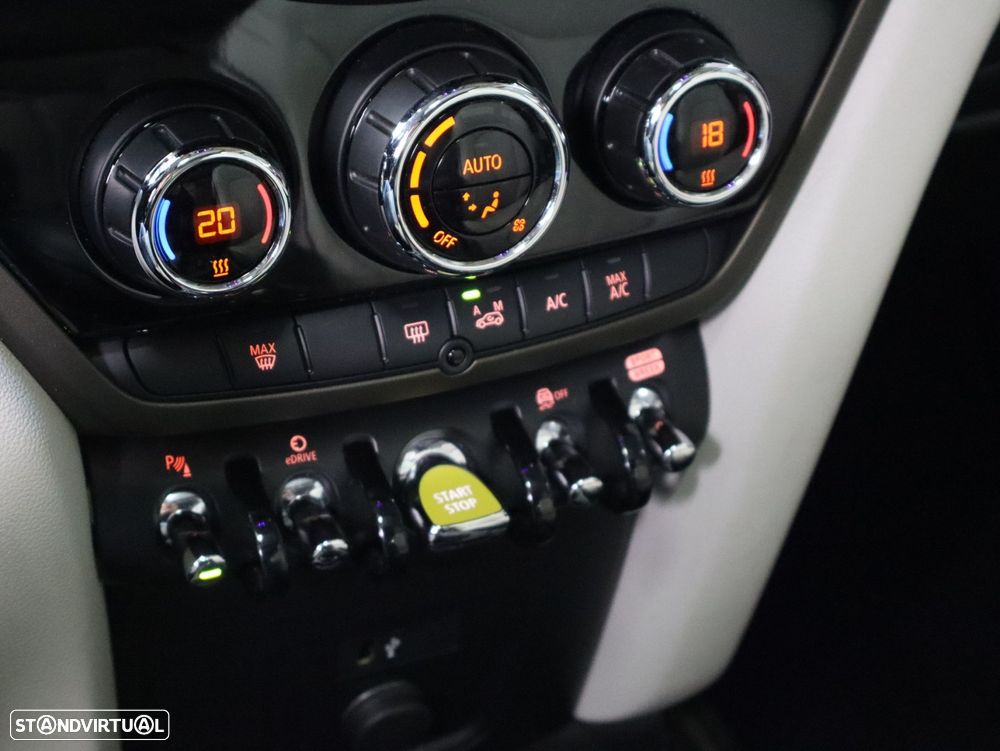 MINI Countryman Cooper SE ALL4 Auto - 18