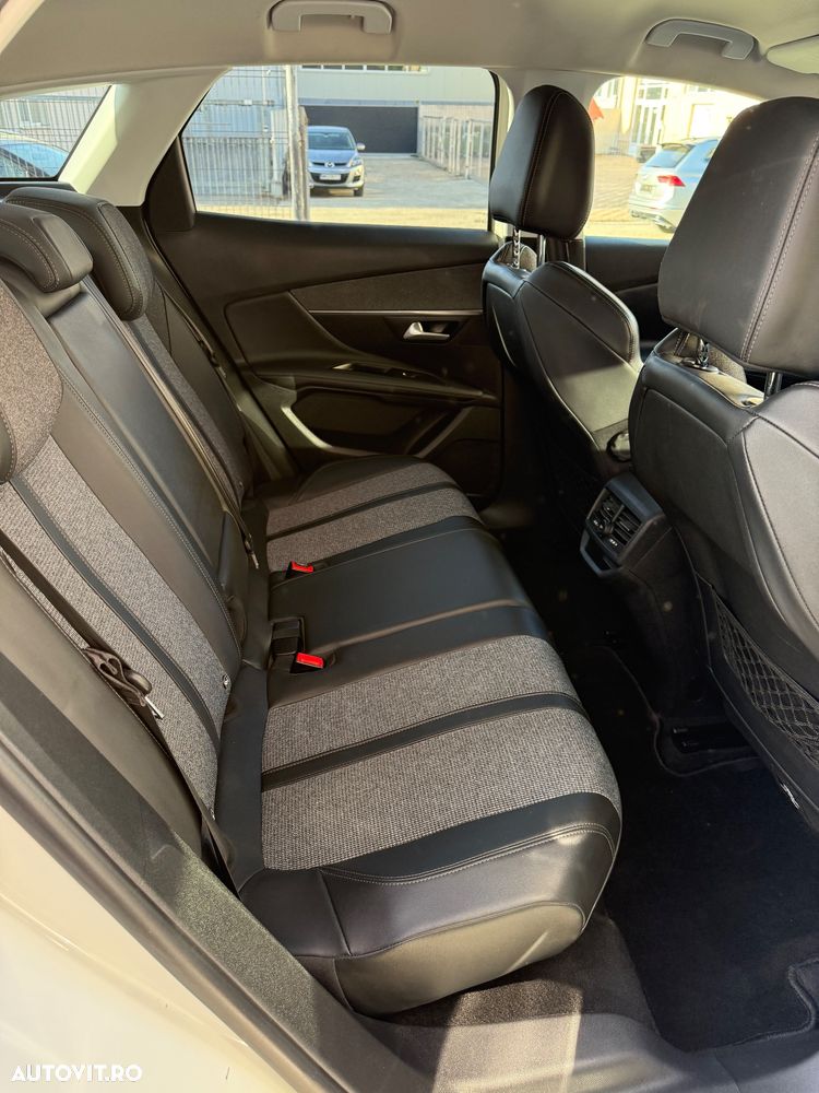 Peugeot 3008 BlueHDi 130 Stop & Start EAT8 Allure - 19