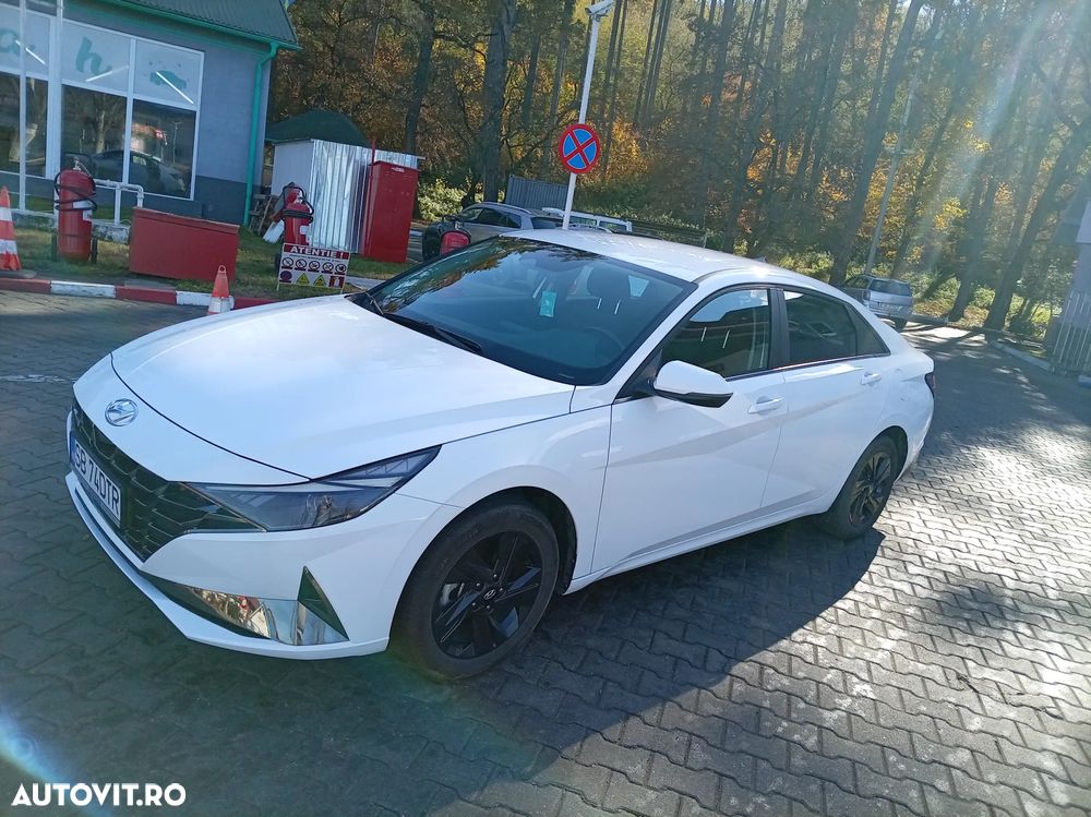 Hyundai Elantra 1.6 l 123 CP 6MT Highway - 2