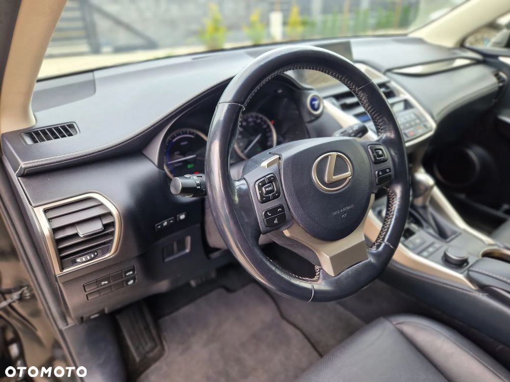 Lexus NX - 9