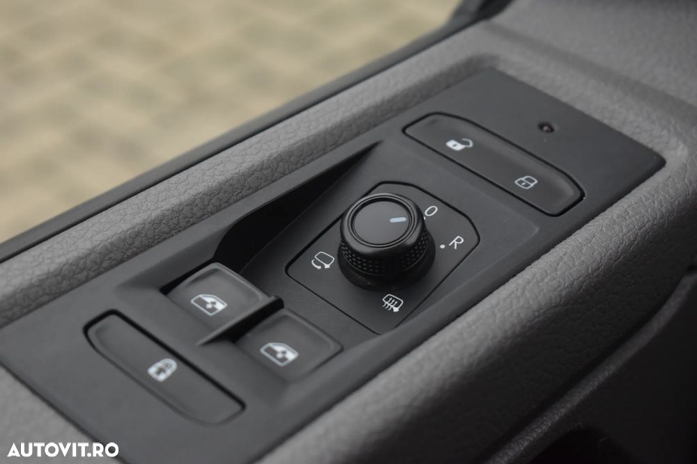 Volkswagen Transporter Kombi TDI Lang DSG - 29