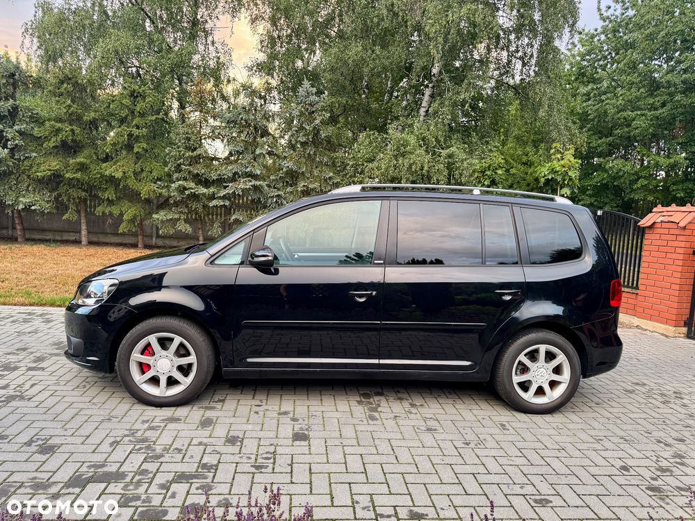 Volkswagen Touran 1.6 TDI DPF BlueMotion Technology STYLE - 4