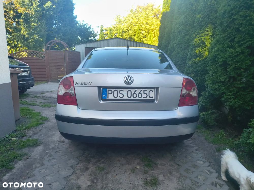 Volkswagen Passat 1.6 Basis - 7
