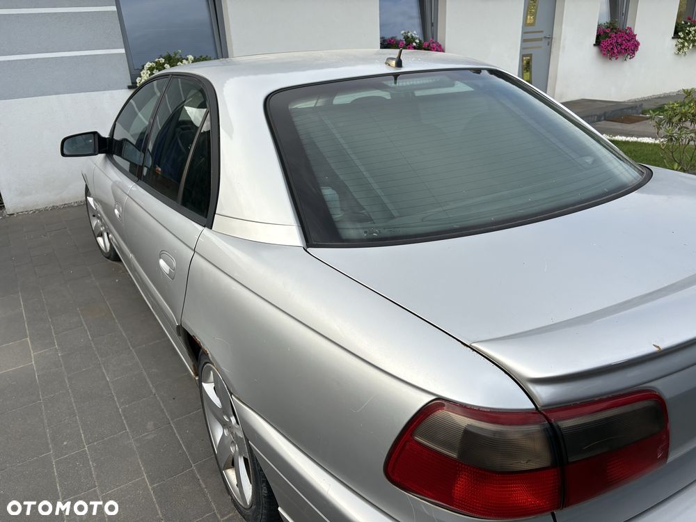 Opel Omega - 4