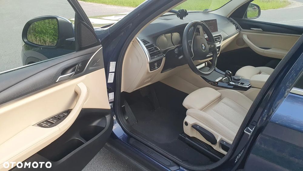 BMW X3 xDrive20d mHEV - 12