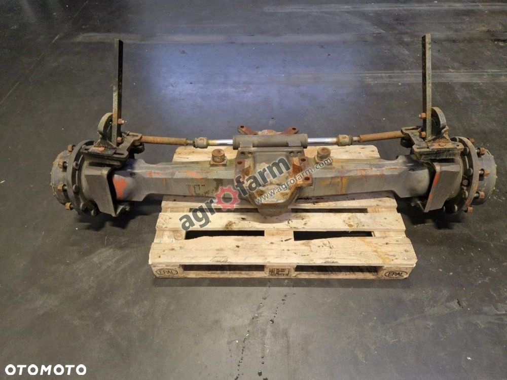Przedni most Massey Ferguson 6180, 6270, 6280 - 4