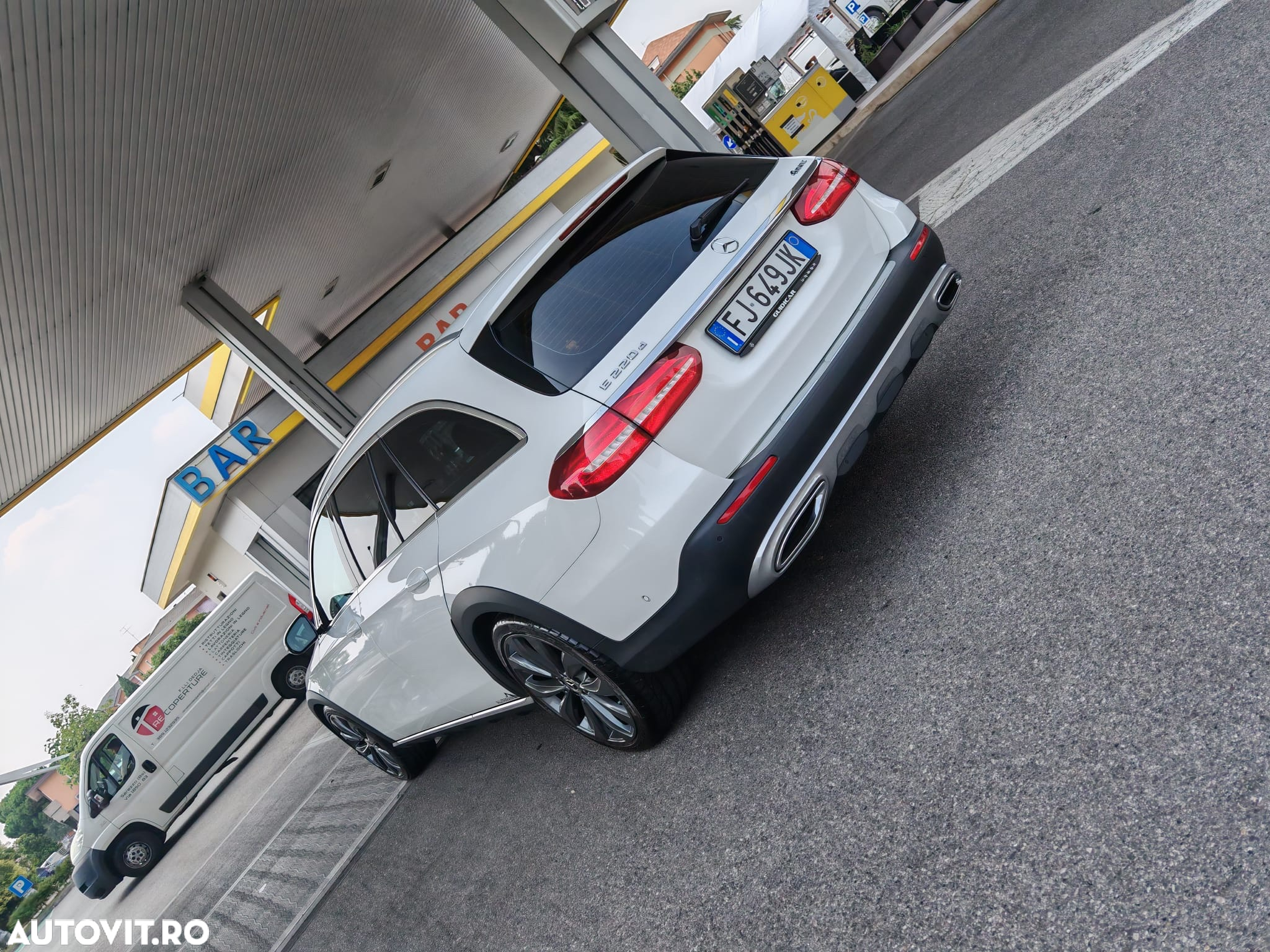 Mercedes-Benz E - 6