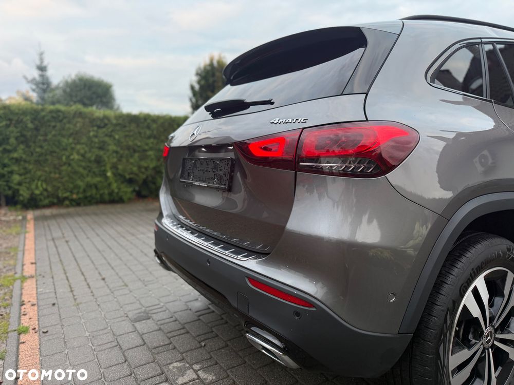 Mercedes-Benz GLA 200 d 4Matic 8G-DCT Progressive - 32