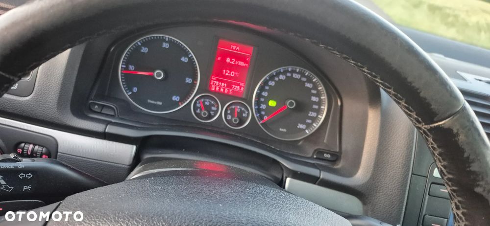 Volkswagen Golf 2.0 TDI Sportline DSG - 10
