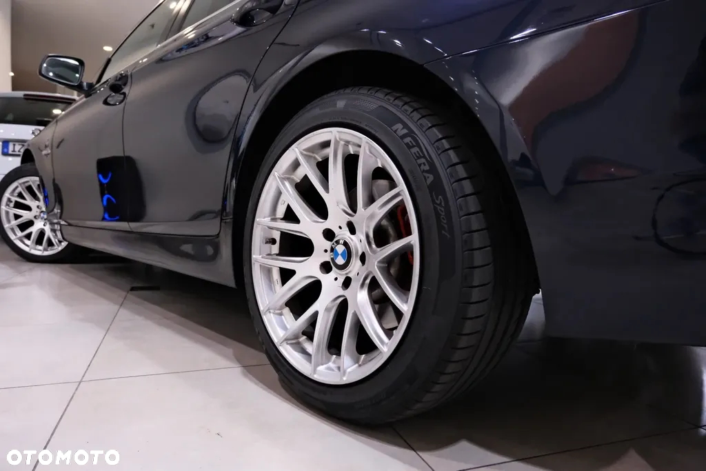 BMW Seria 5 520d - 12