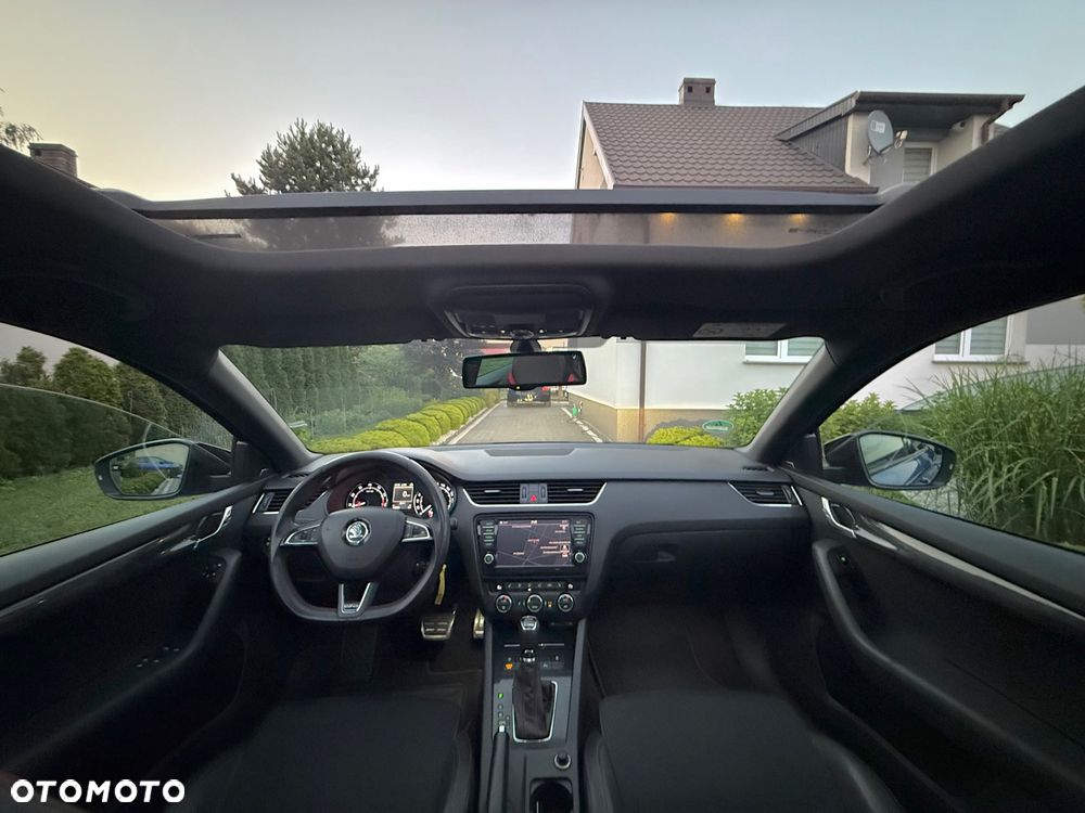 Skoda Octavia 2.0 TSI (Green tec) DSG RS - 11