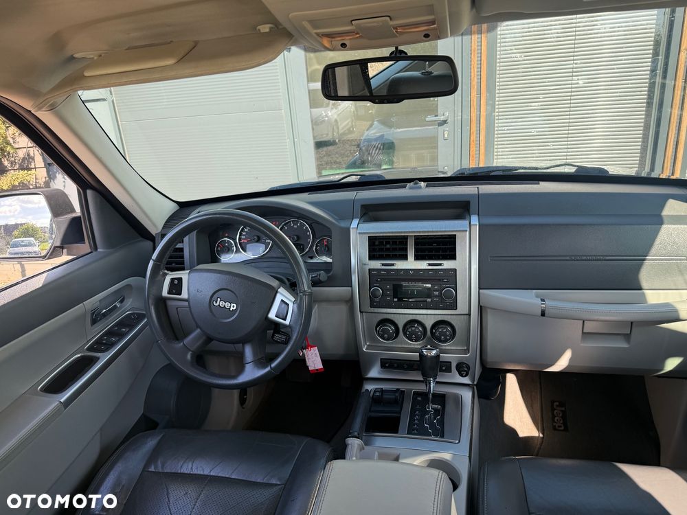 Jeep Cherokee 3.7 Limited - 19