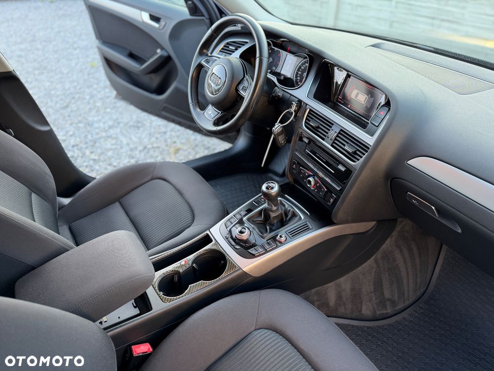 Audi A4 Avant 2.0 TDI quattro sport - 13