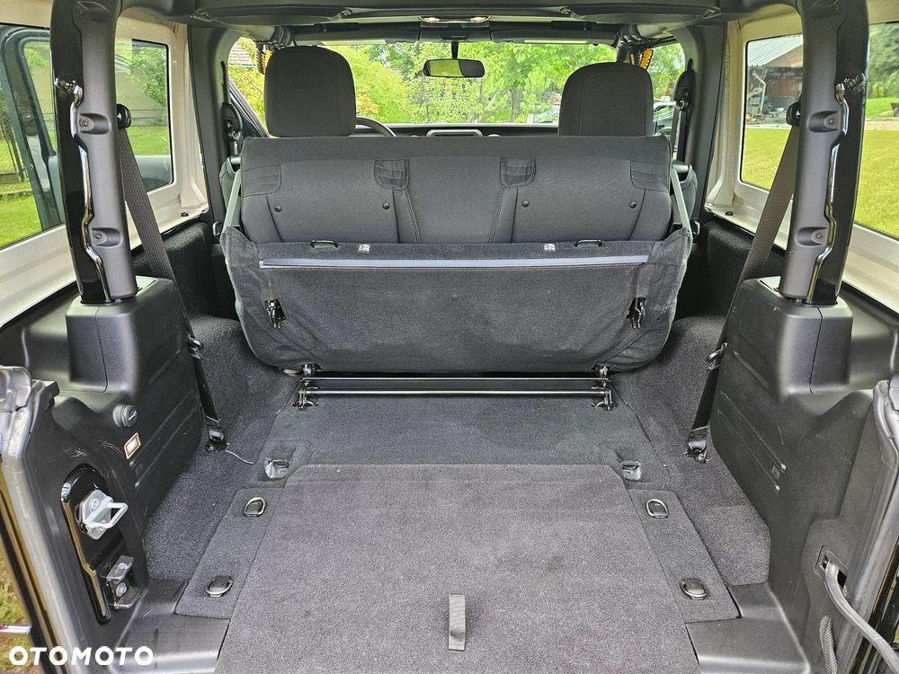 Jeep Wrangler 2.0 T-GDI Hardtop AWD Automatik Sport - 11