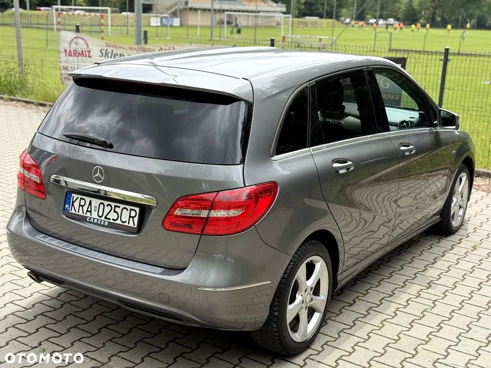 Mercedes-Benz Klasa B 180 BlueEFFICIENCY Edition 1 - 22