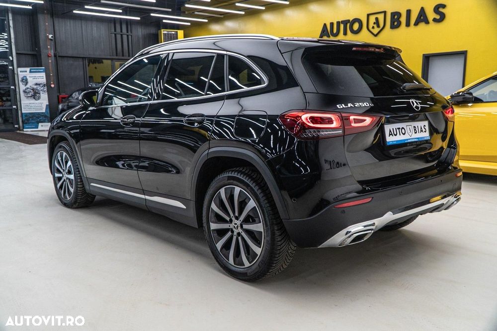 Mercedes-Benz GLA 250 e - 5