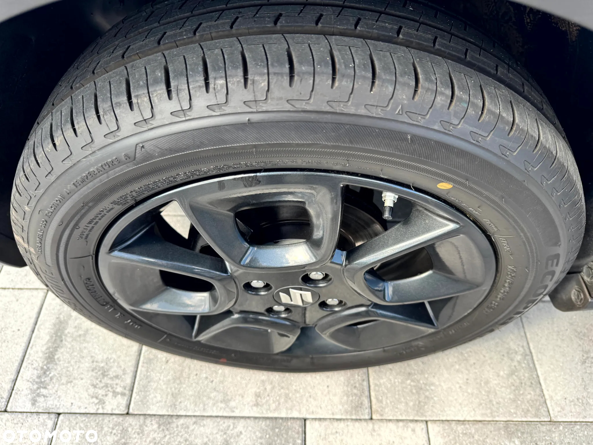 Suzuki Ignis 1.2 Premium 4WD - 23