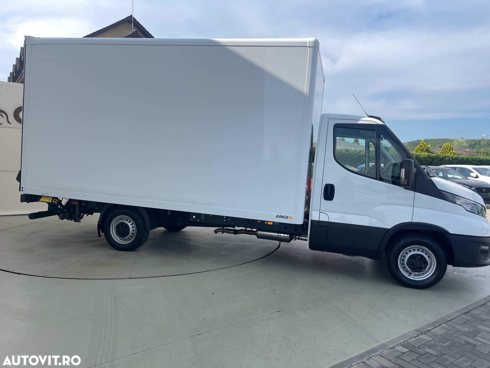 Iveco Daily 35S16 KOFFER LIFT - 4