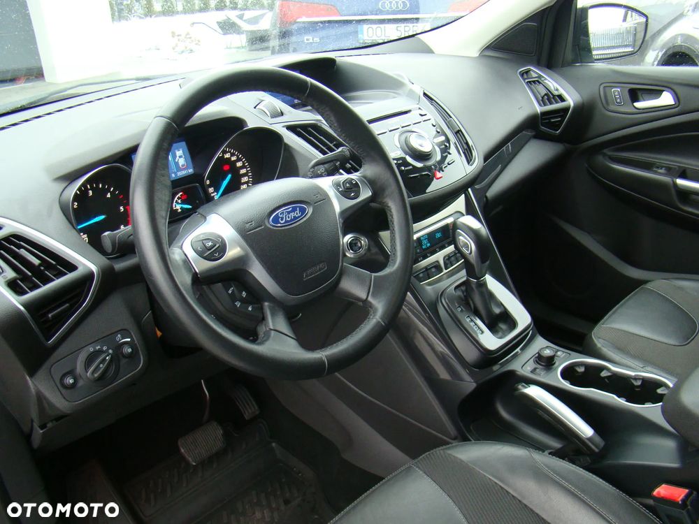 Ford Kuga 2.0 TDCi 4x4 Titanium - 29