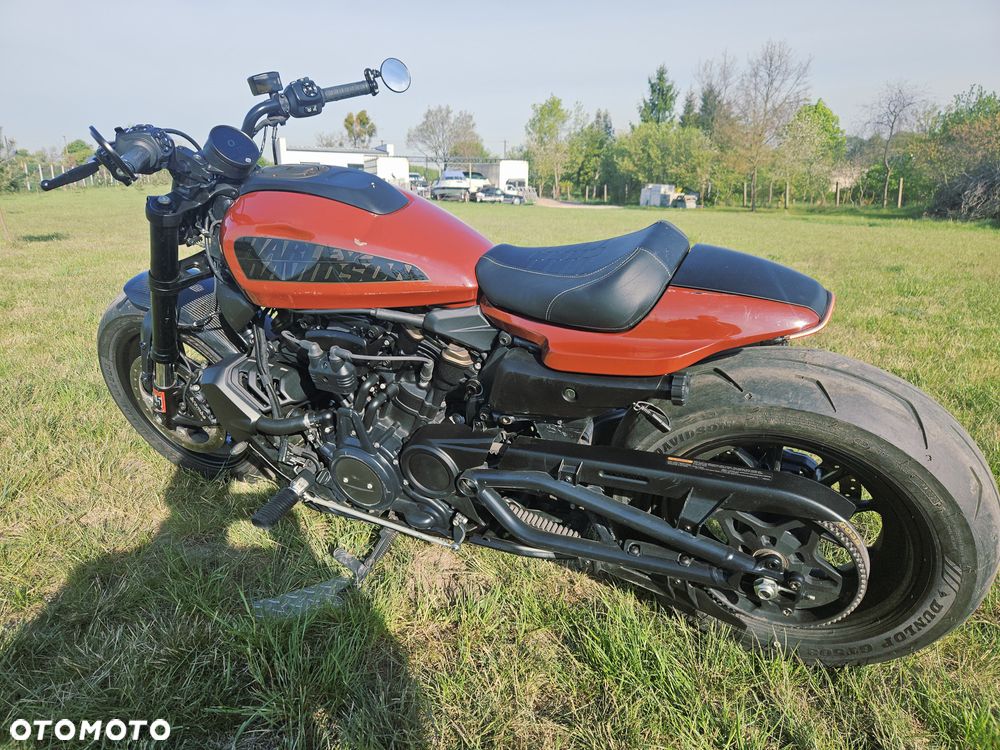 Harley-Davidson Sportster - 12