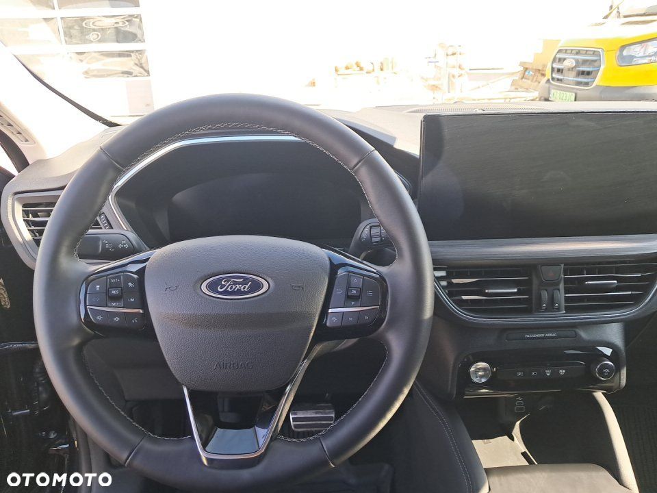 Ford Kuga - 11
