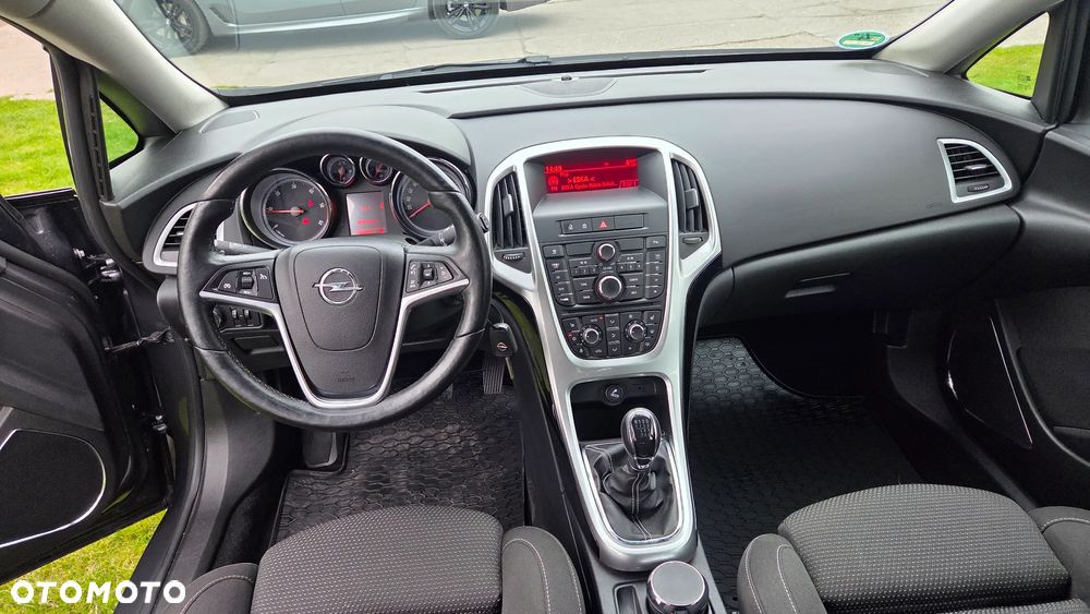 Opel Astra - 11